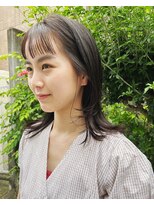 レイジーアワーズ(Lazy Hours) レイヤーミディアム/暗髪/アッシュグレー