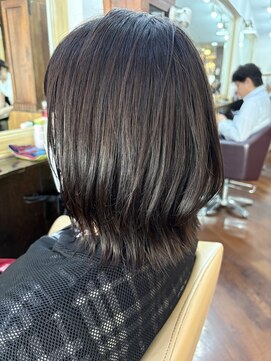 シャンプーボーイアネックス(SHAMPOO BOY Annex) 外はねミディアムボブby ERINA