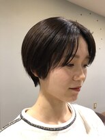 ウィーク 梅田(UiiC)&nbsp;大人女性のためのハンサムショート【uiic rira】