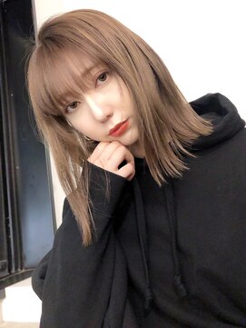 アイティー バイ アルバム 中野店(IT by ALBUM) ナチュラルストレート_オリーブカラーハイライトカラー_27273