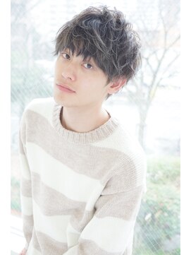 ウォークヘアーリリィ(Walk hair lily) ゆるめパーマ×マッシュショート