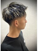 スキンフェード×アップバングショート