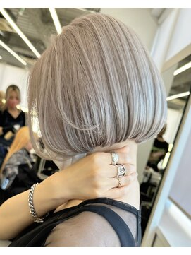 エゴル ナゴヤサカエ(ENGOL NAGOYA SAKAE) 保存必須【海外風ハイトーンボブ】ミルクティーグレージュカラー