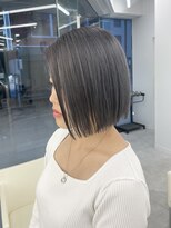 ブラウン(Brown)&nbsp;ボブ×シルバーグラデーションカラー