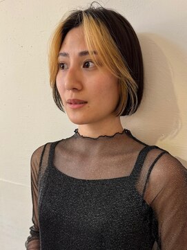 ユートゥイーズ つくば(U too e's) フェイスフレーミングカラー/ぱつっとボブ 〈riko〉