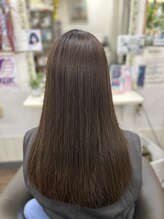 フラヴィアヘアー(Flavia Hair) まとまるカット＋カラー＋極潤トリートメント