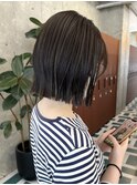 栄ハイライト透明感耳掛けボブスタイル