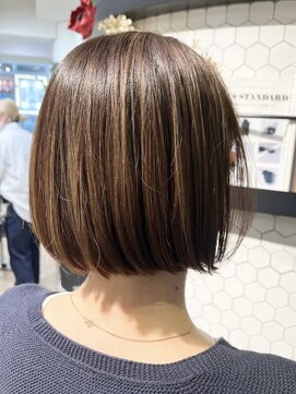 ジュイール(jouir) 三鷹ショートボブくびれショートイルミナカラー顔周りレイヤー