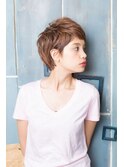 可愛いベビーバングのワイドバングウルフ