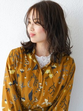 ヘアーループレル(Hair ruup Rell design works) モーブグレーの切りっぱなしボブ
