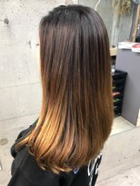 オッソ(OSSO)&nbsp;ナチュラルストレート_ネイビーカラーフレンチボブ