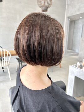 サムシング(Something.) スタイリングしやすいグラデーションボブ