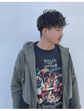 リル(lil.) 【lil.】フェードカットツーブロック マッシュパーマ ハイライト