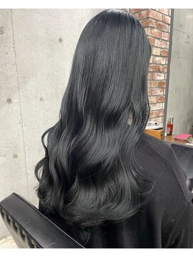 ザ シー 海老名(The C) 赤み消し◎艶、透明感、暗髪♪大人ボリュームレイヤーカット◎