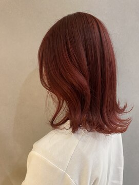 エレン 池袋(ElEn.) 似合わせボブ・ミディアム × パキッとカラー