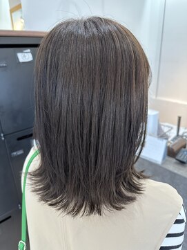 ユニ バイ マグ 長野店(Uni.by Mag) 大人可愛い透明感暗髪カラー切りっぱなし外ハネ