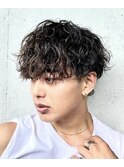 波巻きツイストスパイラルマッシュ刈り上げメンズパーマカット