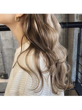 リズム(Lism) 透明感ハイトーンカラー【宇都宮/宇都宮女性スタッフのみ】