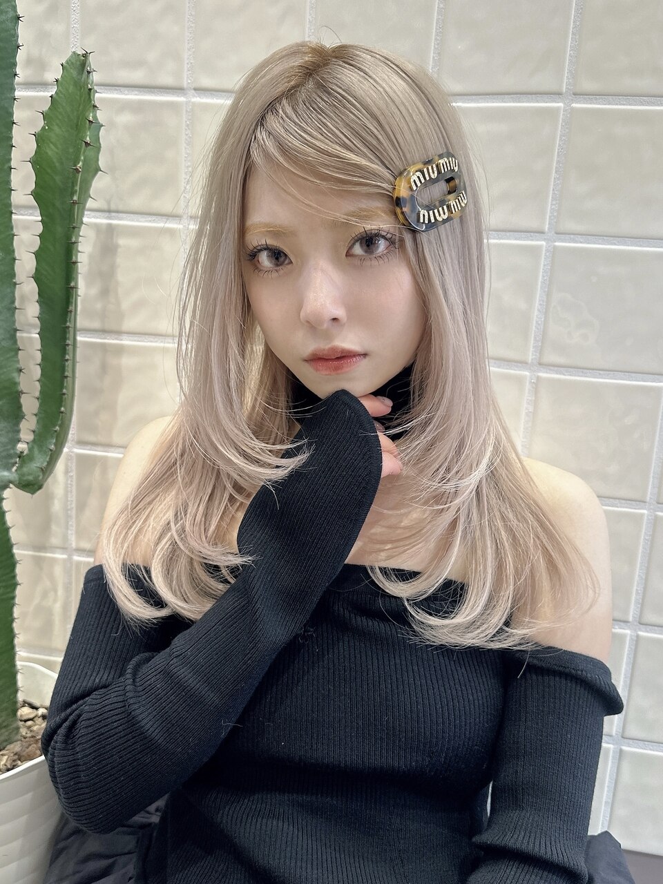 ピンクベージュ/ブリーチ/原宿/女性美容師