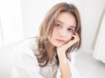 エイト 横須賀中央店(EIGHT)の写真/外国人風透け感イルミナカラ-(リタッチ)+Cut￥7400/ケアブリーチデザインカラー￥11500