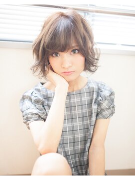 ローラン(ROULAND) クセ毛風小顔ショートボブ