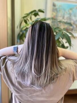 アマンドール(Aman D'or) エアータッチバレイヤージュ