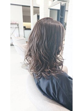 ルル カリス(lulu CHARIS) ゆるふわスタイル