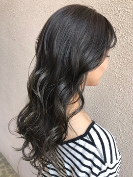 ヘアアンドメイクグラチア(HAIR and MAKE GRATIAE) 【暗髪】5トーンオリーブグレー☆