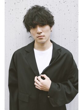 リタ(Lita) サイドグラデーション スパイラルパーマ 無造作