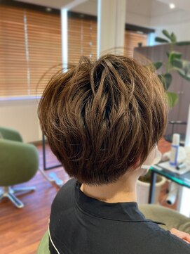 リリ(Re:Re:) ショートマッシュパーマ