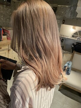 ロイジー(roijir) 【roijir 表参道】ハイミルクティー×ぷつんカット