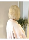 抜きっぱなしブロンド・ホワイトブロンド