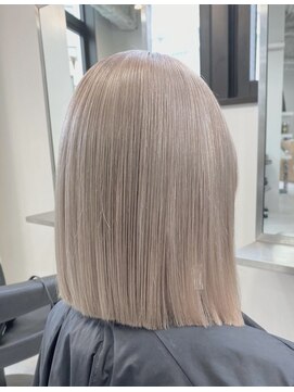 ペレ 栄店(PELE) ホワイトベージュ