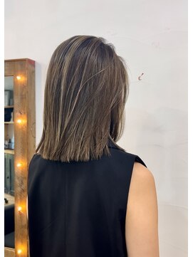 リンダ(LINDA) LINDAペレイラ寺田【切りっぱミディアム×レイヤーカット】