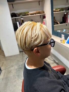 ヘアアンドメイク アース 聖蹟桜ヶ丘店(HAIR&MAKE EARTH) メンズハイトーンカラー