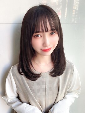 アフロート ディル(AFLOAT D'L) 小顔暗髪ぱっつん前髪顔周りカットミディアムレイヤーワンカール