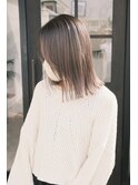 切りっぱなしミディ×透明感グレージュ
