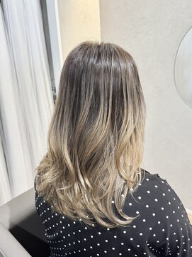 サロンドクオリア(Salon de Qualia) プリンが気にならない/バレイヤージュ/グラデーションカラー/S