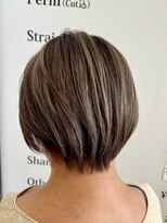 カイノ イオンモール草津店(KAINO)&nbsp;立体感ショートボブ／ハイライトカラー