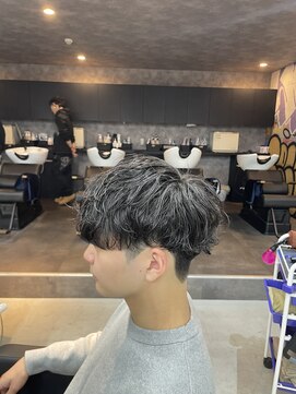 シャドウパーマ