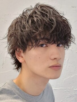 レタッチ バイ フィフス 天神大名(RETOUCH by fifth) 天神メンズパーマルーズパーマシャドウパーマッシュウルフゆるめ