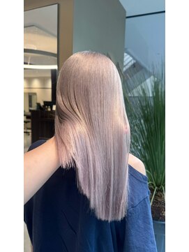 アース エレガンス 吉祥寺店(EARTH Elegance) 透明感たっぷり「ホワイトプラチナグレージュ」