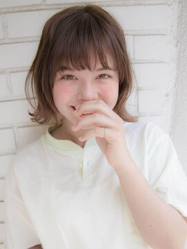 ルティア(Lutia) きりっぱなし ピンクベージュ 小顔ヘア