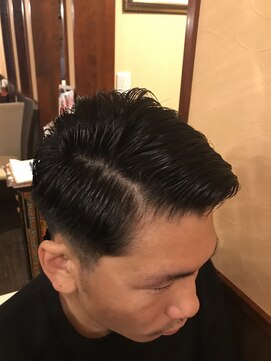 美容室 イルフェドゥ(Il fait doux) クラシック七三バーバスタイル