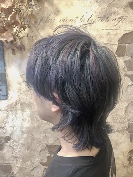 マギーヘア(magiy hair) [meyou]ネイビー × バイオレット マッシュウルフ