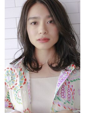 サングース(Sungoose) Sungoose カーキグレージュ大人かわいいフェザーバング