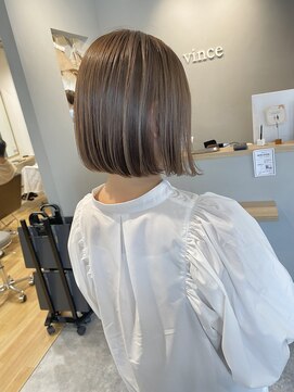 ヴィンスジオ 岐阜駅南(vince gio) ラテベージュ / ブリーチなし /透明感カラー / 8トーン