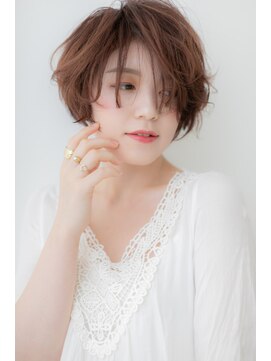 カバーヘア ブリス 大宮西口(COVER HAIR bliss) ステップボーンカットハイライトくせ毛ショートX大宮20代30代