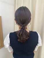 ソノ(sono)&nbsp;ポニーテール　ローポニー　編み下ろし　参列ヘア