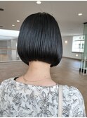パツッと丸みボブ/ショートカット/ショートヘア/20代/30代/40代